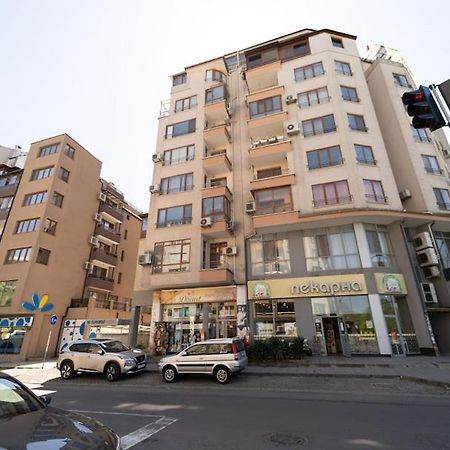 Апартамент За Гости Уют Burgas Luaran gambar
