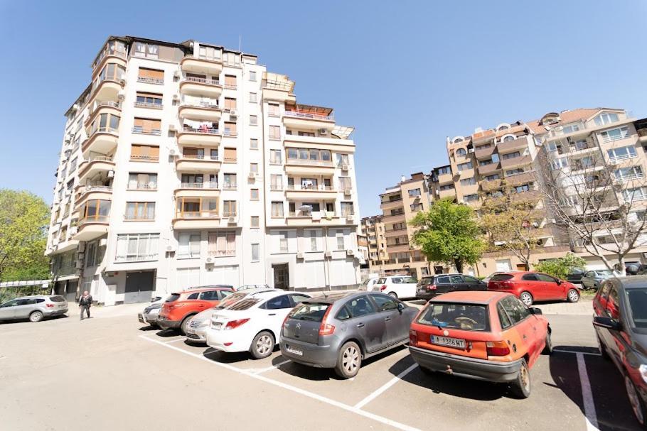 Апартамент За Гости Уют Burgas Luaran gambar
